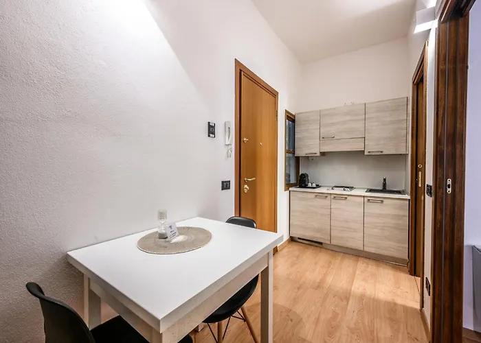 Emilia 3 アパート *