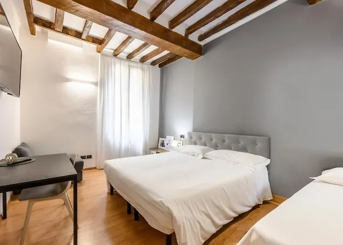 Emilia 3 Apartament *